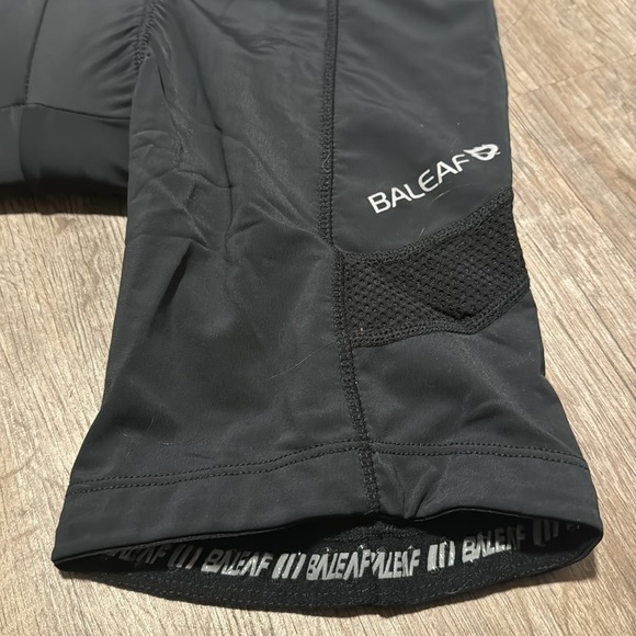 BALEAF PADDED BIKING SHORTS (M) - Picture 3 of 7